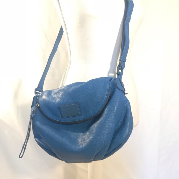 Marc Jacobs Handbags - Marc Jacobs Crossbody Bag